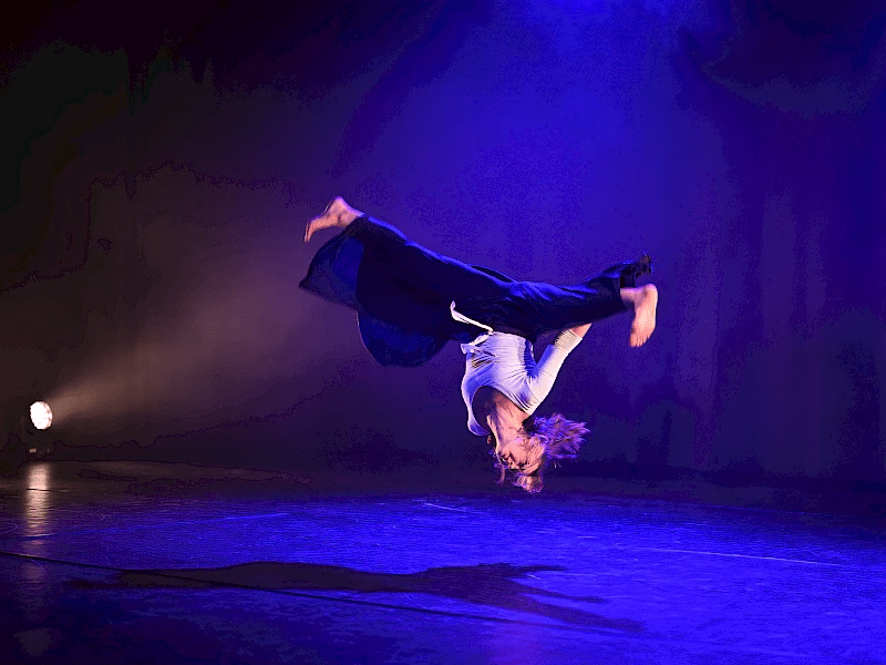 Compagnie EllementArts: Dancing Water Drops